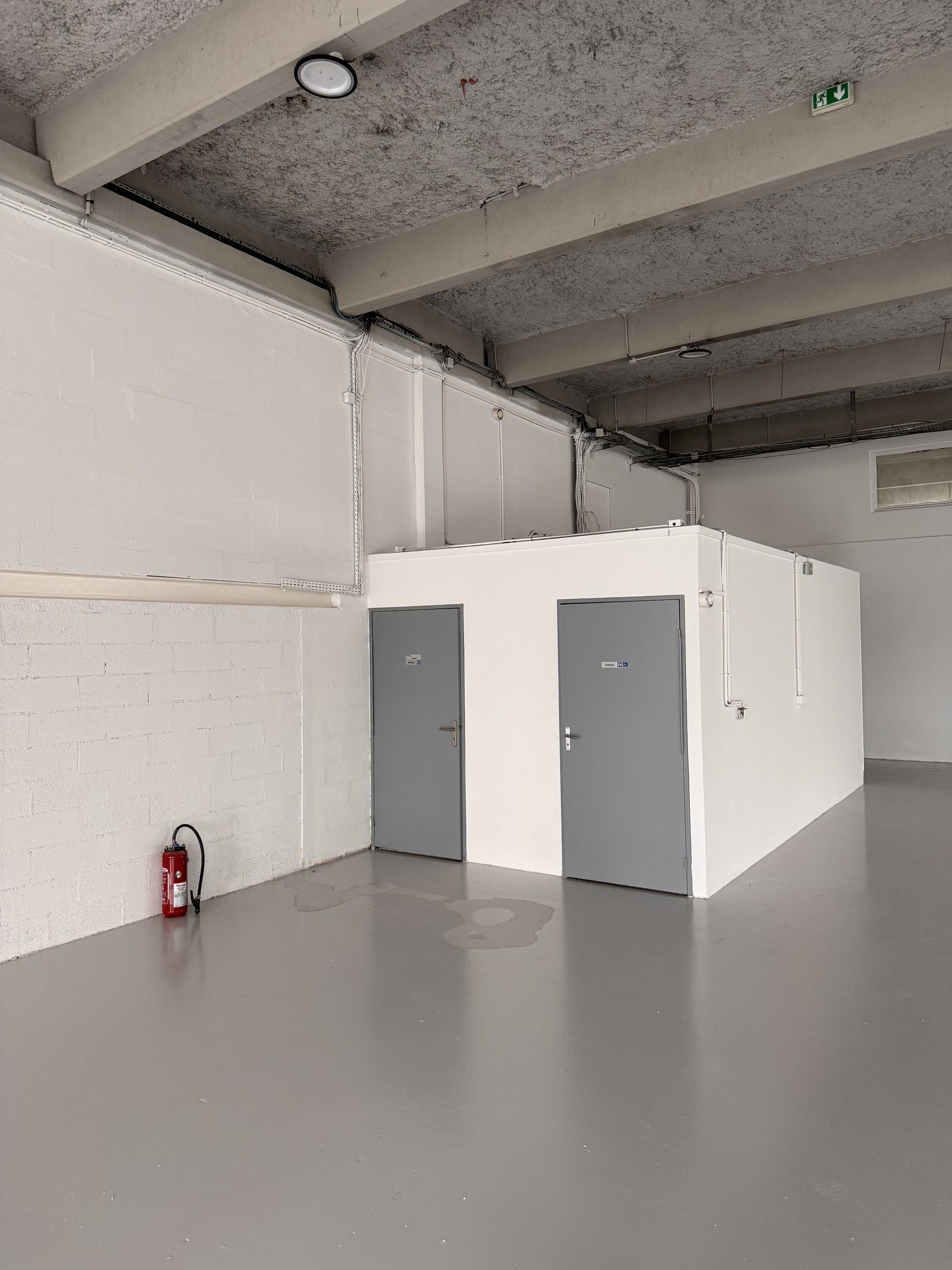 Local d'activité — remise en état